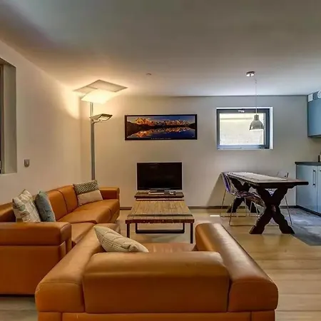 بيت للعطل 4br Spacious Chalet - What'app - 0034-656-619-782 - For Reservations! شامونكس
