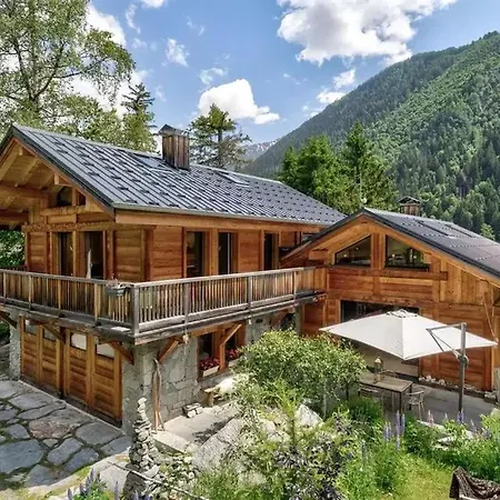 4br Spacious Chalet - What'app - 0034-656-619-782 - For Reservations! *