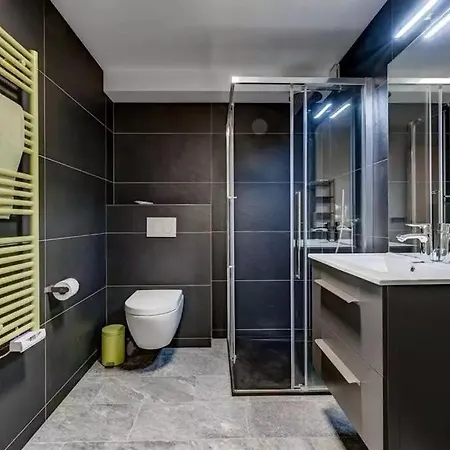 4br Spacious Chalet - What'app - 0034-656-619-782 - For Reservations! بيت للعطل شامونكس